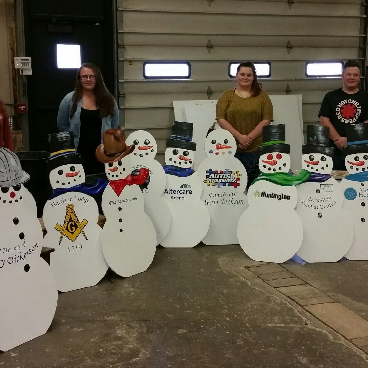HCC Students Help Provide Holiday Cheer For Community