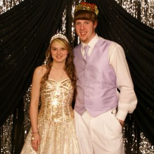 Queen Kayla Saffell and King Sean Warner